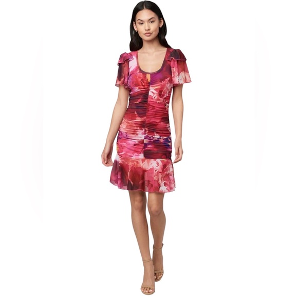 Radiant Beauty: Embrace Elegance in the Bebe Shirred Ruffle Fitted size L - Picture 2 of 4